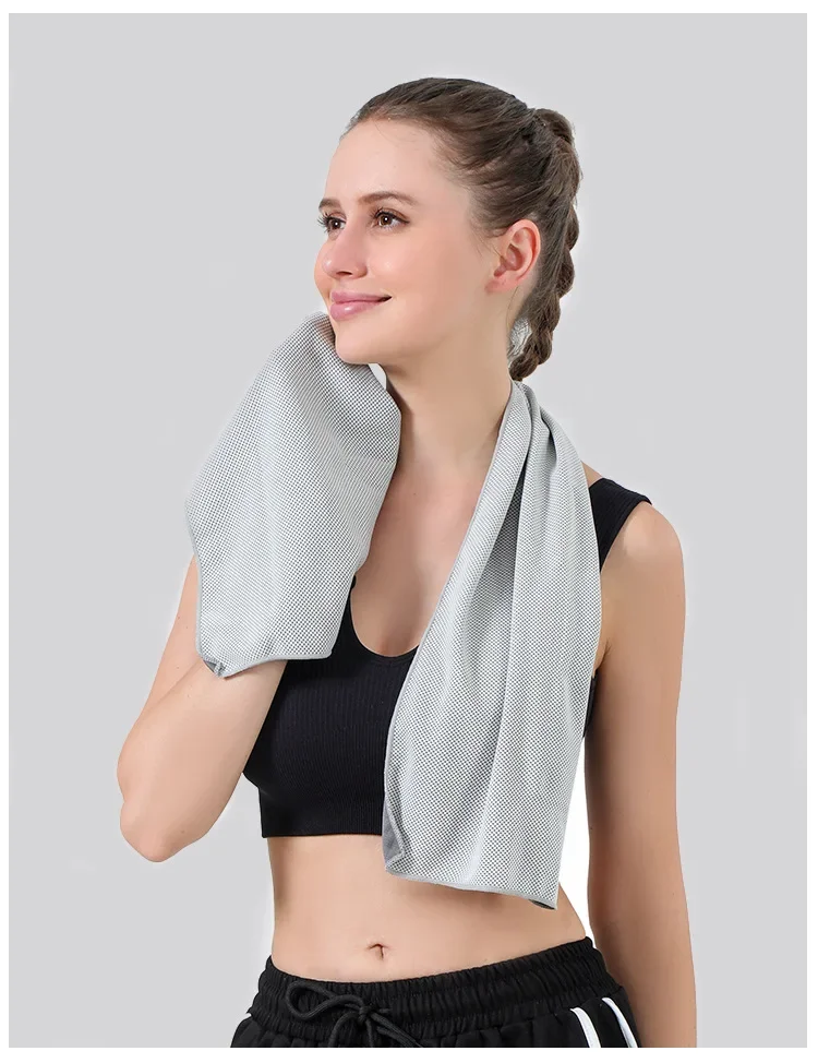 Cooling Towel with Portable Ca - огляд і ціна Travel Towel Quick Dry